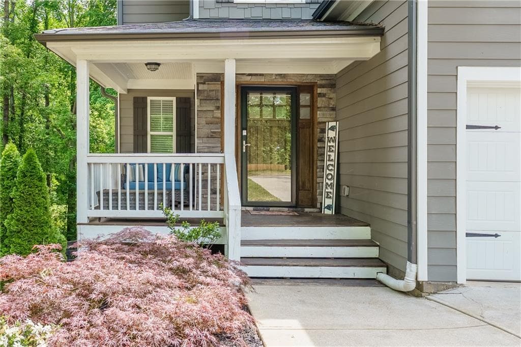 4 bedroom, 3 bathroom, 1,882 sq ft single family residence for sale at 46 Longview Drive, Dawsonville, GA 30534 — photo 4