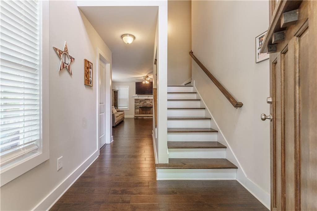 4 bedroom, 3 bathroom, 1,882 sq ft single family residence for sale at 46 Longview Drive, Dawsonville, GA 30534 — photo 6