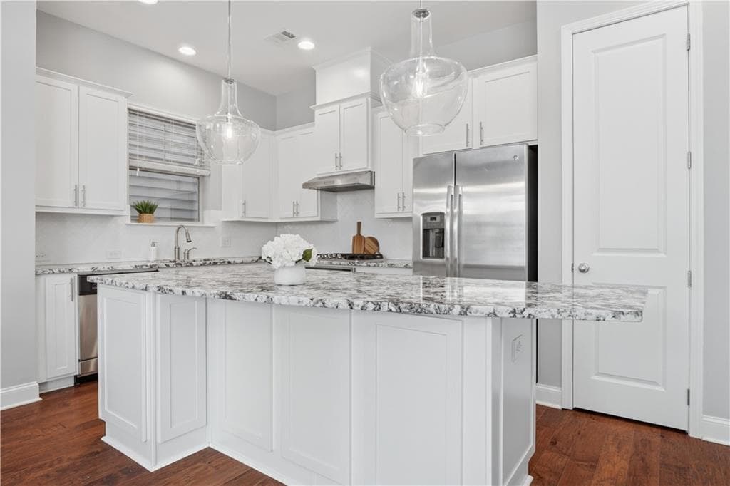4 bedroom, 4 bathroom, 2,529 sq ft single family residence under contract at 1025 Moorewood Lane, Smyrna, GA 30080 — photo 5