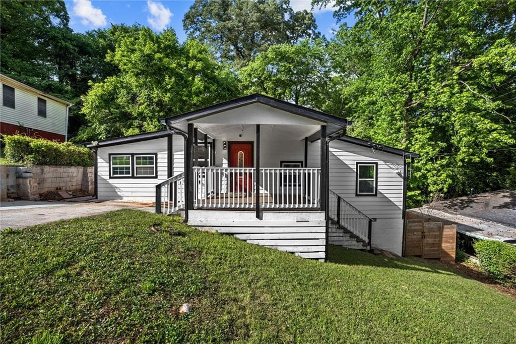4 bedroom, 2 bathroom, 1,500 sq ft single family residence for sale at 1614 Abner Terrace, Atlanta, GA 30318 — photo 8