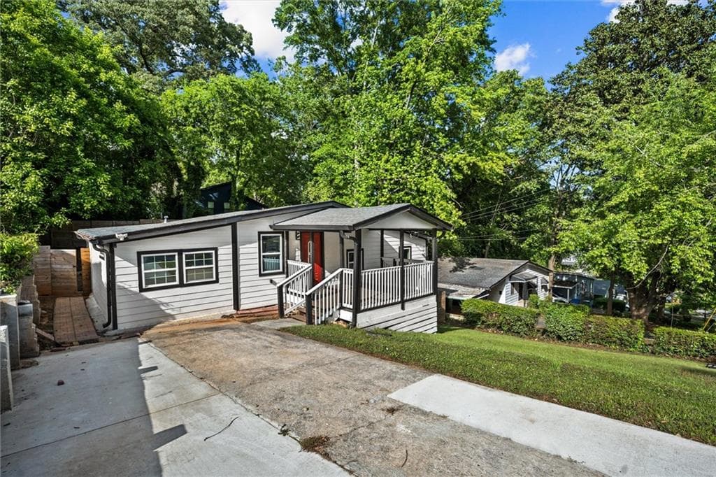 4 bedroom, 2 bathroom, 1,500 sq ft single family residence for sale at 1614 Abner Terrace, Atlanta, GA 30318 — photo 10