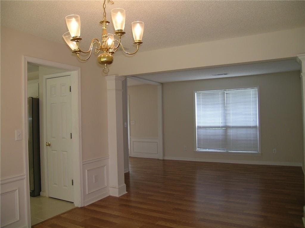 4 bedroom, 3 bathroom, 2,072 sq ft single family residence for rent at 3674 Kentford Lane, Peachtree Corners, GA 30092 for $2,580 a month — photo 3