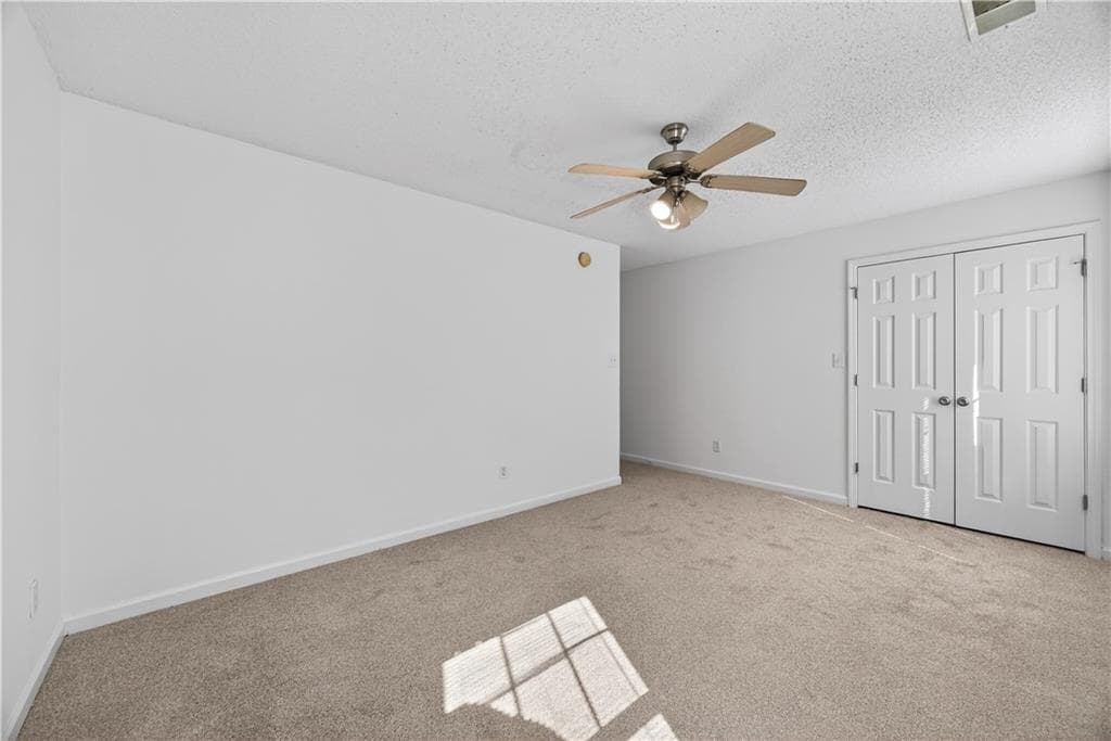 3 bedroom, 3 bathroom, 1,460 sq ft townhouse for sale at 4542 Parkview Square, Atlanta, GA 30349 — photo 8
