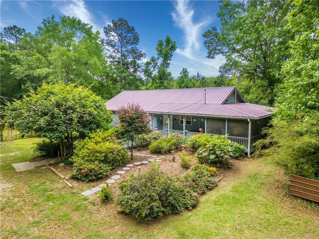 3 bedroom, 2 bathroom, 1,213 sq ft single family residence sold at 2090 Gaissert Road, Newborn, GA 30056