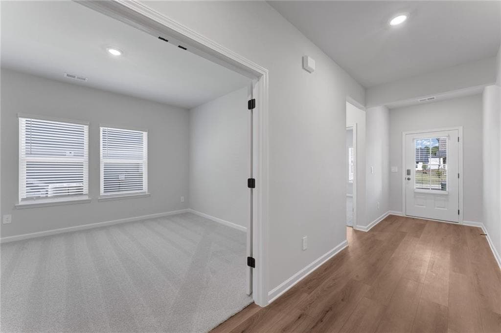 5 bedroom, 5 bathroom, 3,332 sq ft single family residence for rent at 2929 Sweet Red Circle, Braselton, GA 30517 for $3,100 a month — photo 9