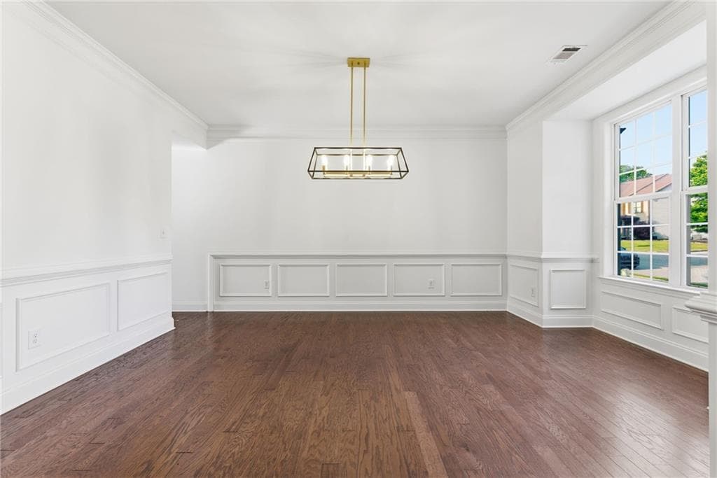 6 bedroom, 4 bathroom, 4,585 sq ft single family residence for sale at 2855 Etienne Lane, Cumming, GA 30041 — photo 9