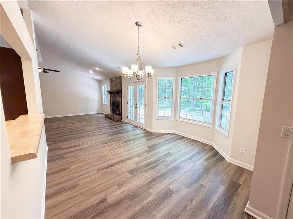 4 bedroom, 2 bathroom, 1,957 sq ft single family residence under contract at 1121 Canvas Back Drive, Woodstock, GA 30189 — photo 9