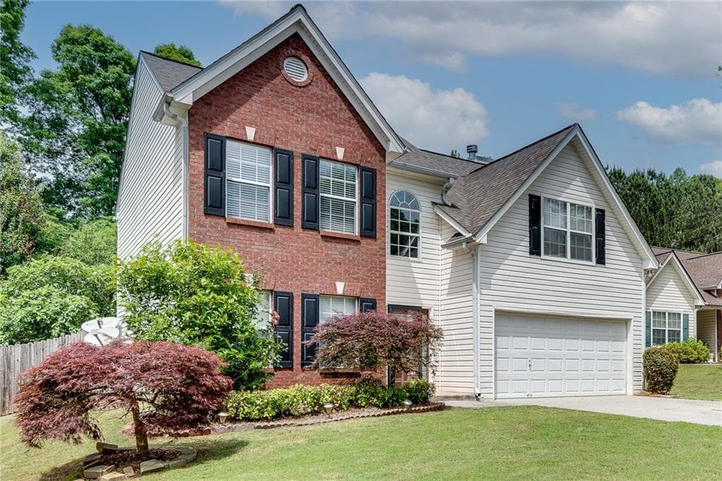 4 bedroom, 3 bathroom, 2,035 sq ft single family residence for rent at 3337 Baymount Way, Lawrenceville, GA 30043 for $2,100 a month — photo 2