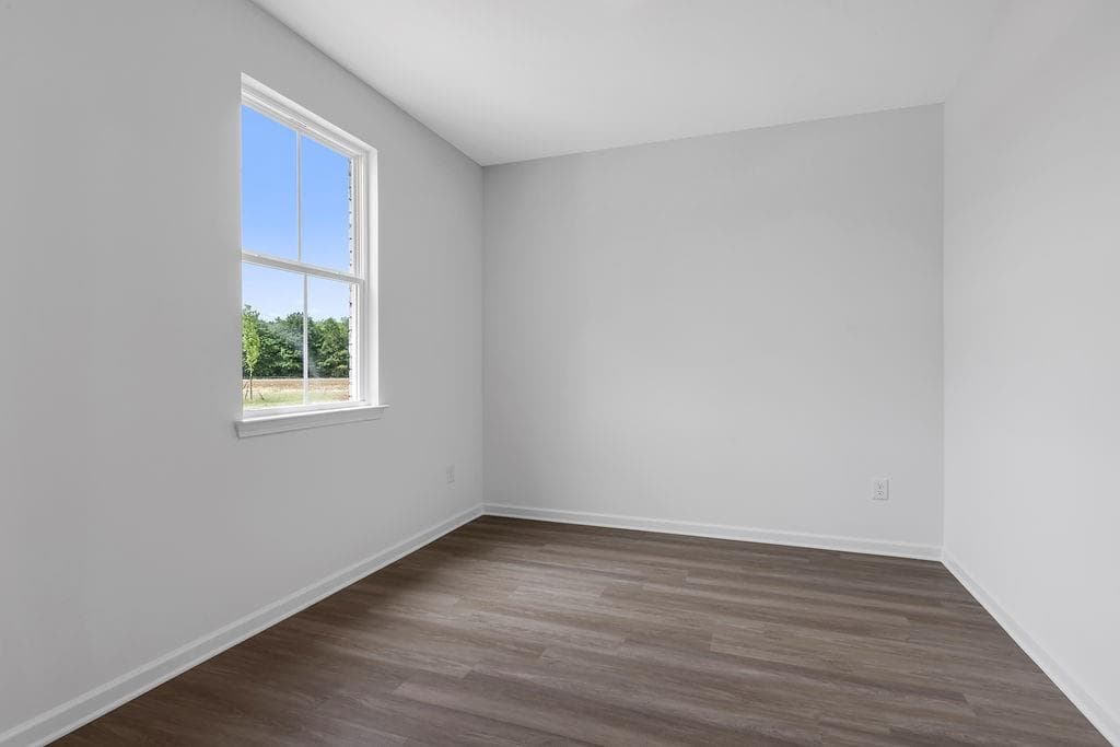 4 bedroom, 3 bathroom, 2,077 sq ft single family residence for sale at 172 Sweet Water Lane, Rome, GA 30161 — photo 5