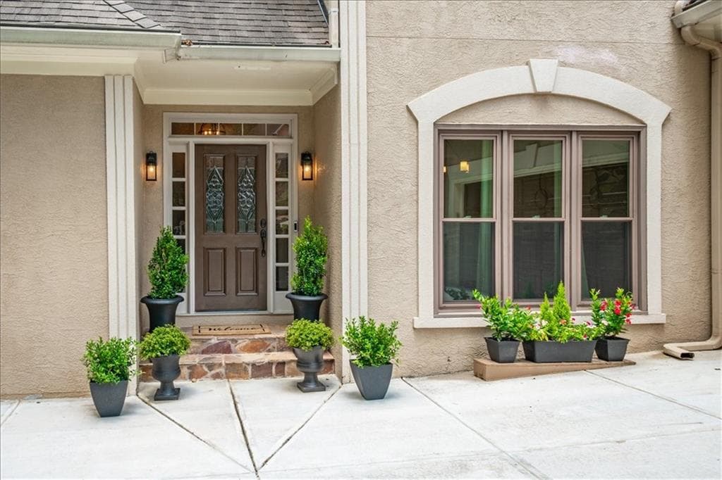 6 bedroom, 5 bathroom, 4,930 sq ft single family residence for sale at 5640 Sandown Way, Johns Creek, GA 30097 — photo 9