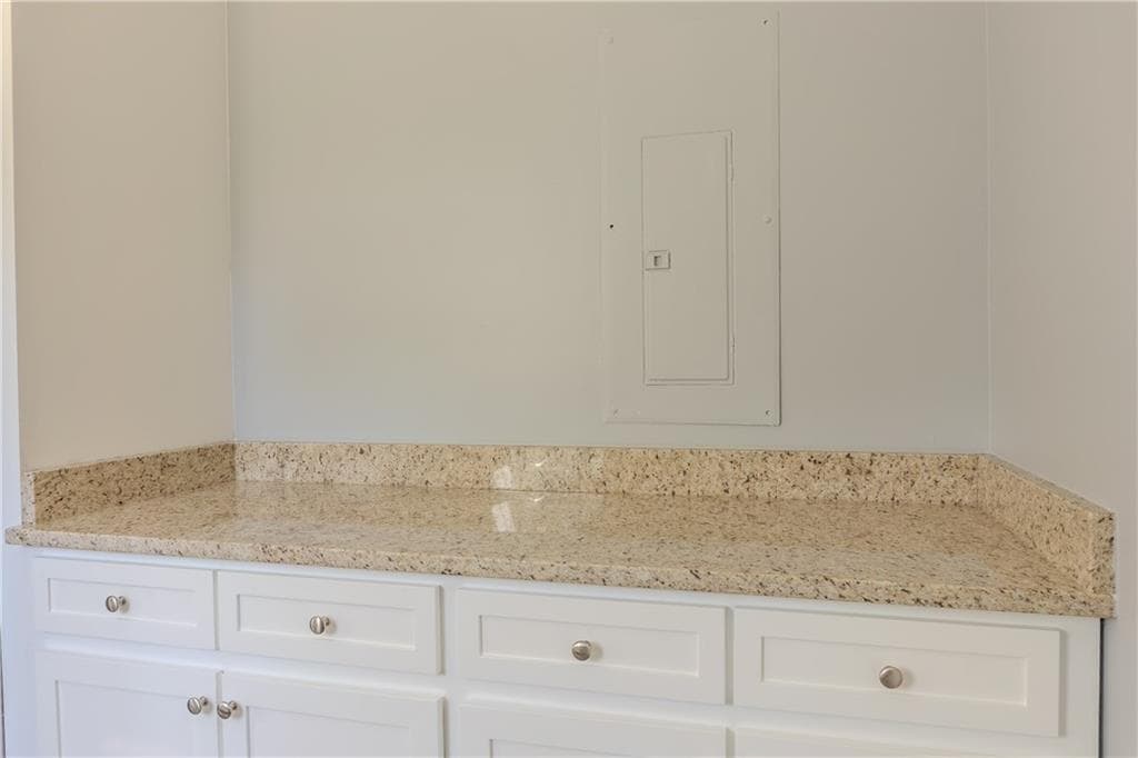 2 bedroom, 2 bathroom, 1,090 sq ft single family residence under contract at 53 Washington Drive, Forsyth, GA 31029 — photo 7