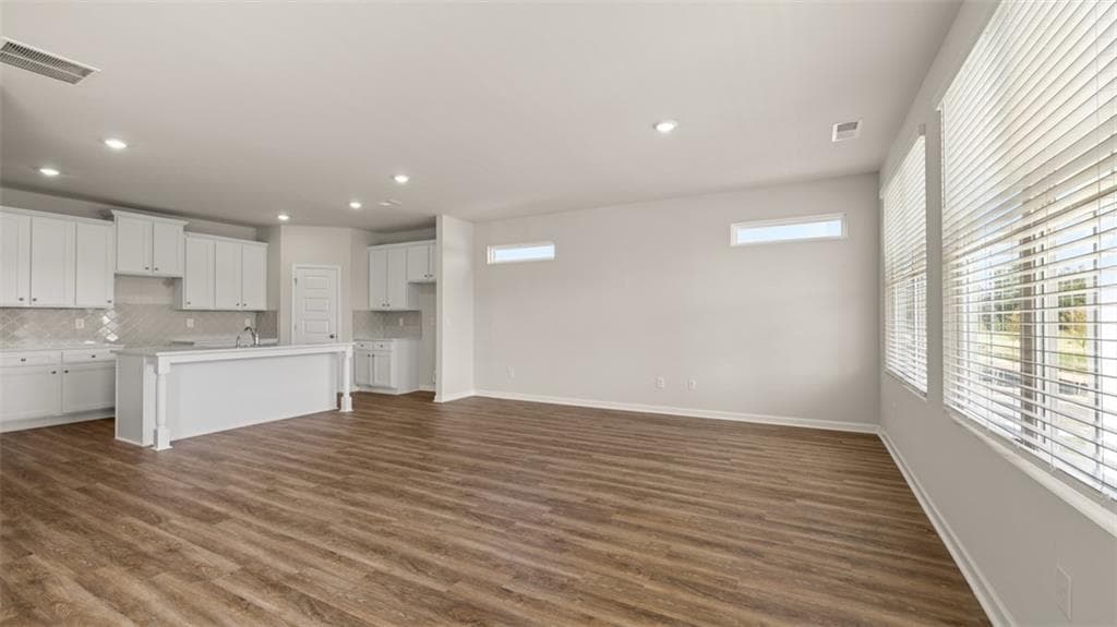 3 bedroom, 3 bathroom, 1,830 sq ft single family residence for sale at 906 Stow Lane, Monroe, GA 30655 — photo 8