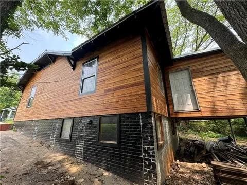 2 bedroom, 2 bathroom, 1,056 sq ft single family residence for sale at 1422 Boulevard, Atlanta, GA 30315 — photo 4