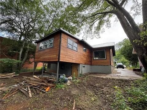 2 bedroom, 2 bathroom, 1,056 sq ft single family residence for sale at 1422 Boulevard, Atlanta, GA 30315 — photo 5