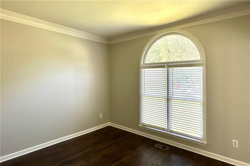4 bedroom, 3 bathroom, 2,660 sq ft single family residence for rent at 2020 Bentwood Court, Cumming, GA 30041 for $3,200 a month — photo 5
