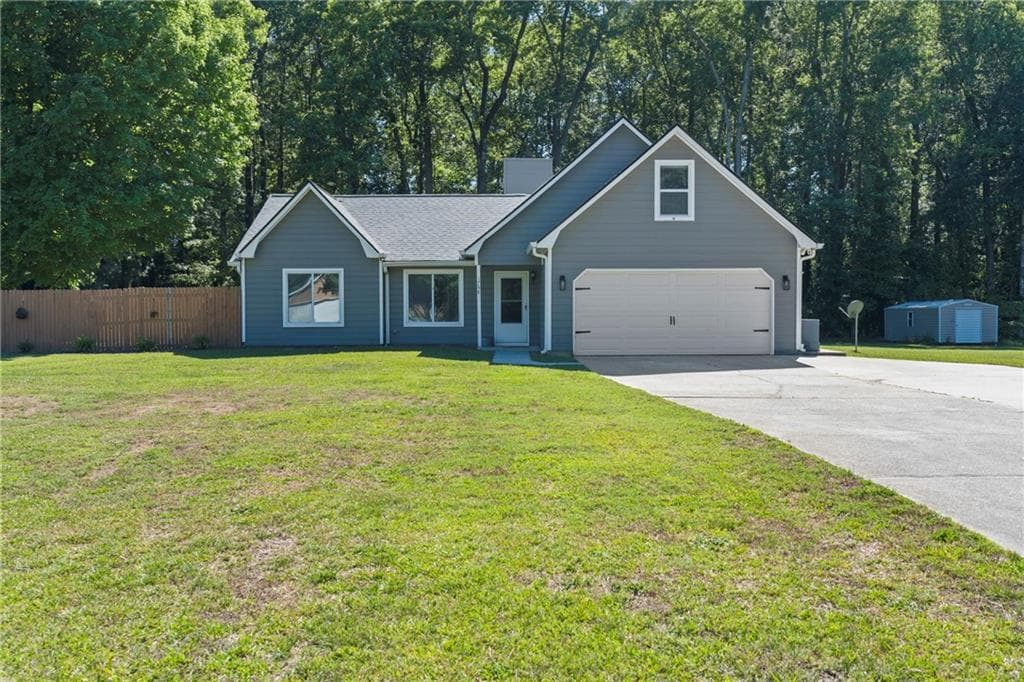 4 bedroom, 1,809 sq ft home for sale at 1768 Floye Drive, Loganville, GA