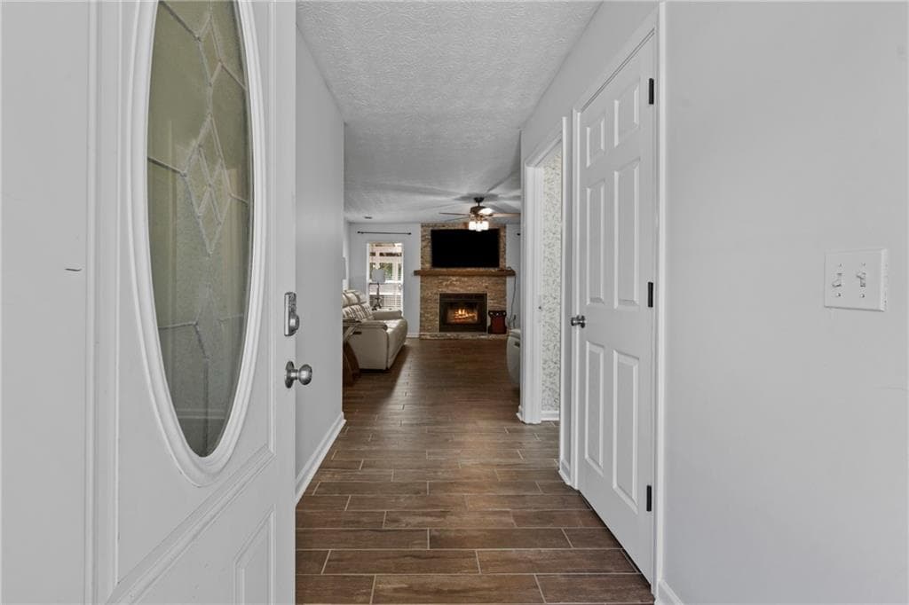 4 bedroom, 2 bathroom, 1,809 sq ft single family residence for sale at 1768 Floye Drive, Loganville, GA 30052 — photo 4