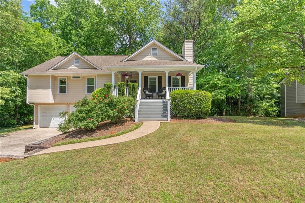 4 bedroom, 3 bathroom, 2,024 sq ft single family residence for sale at 304 Rose Creek Way, Woodstock, GA 30189