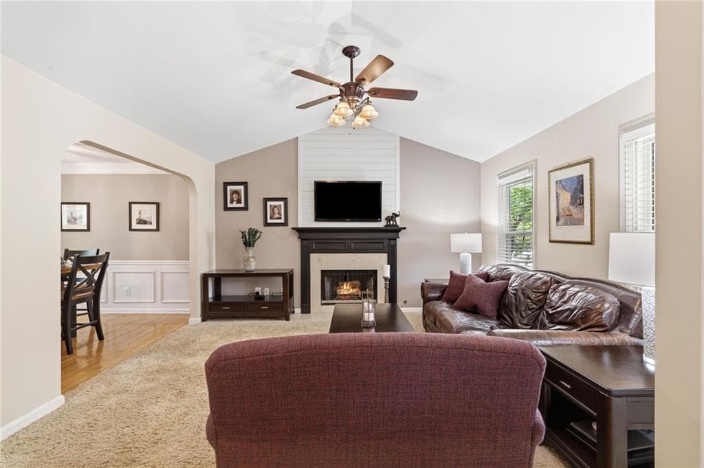 4 bedroom, 3 bathroom, 2,024 sq ft single family residence for sale at 304 Rose Creek Way, Woodstock, GA 30189 — photo 7