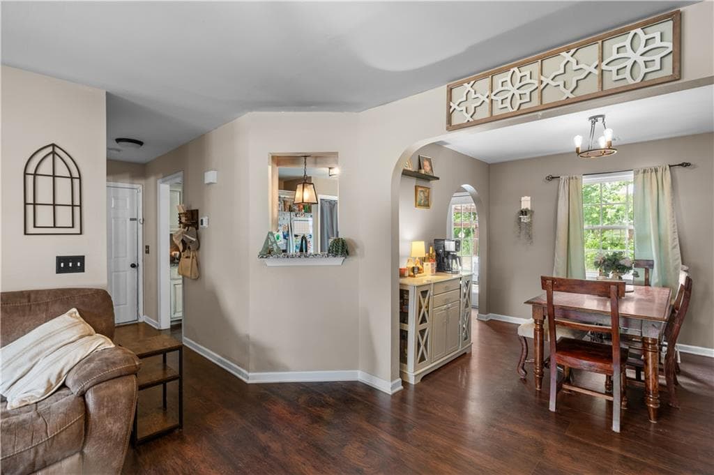 4 bedroom, 3 bathroom single family residence for sale at 106 Summerfield Court, Calhoun, GA 30701 — photo 6