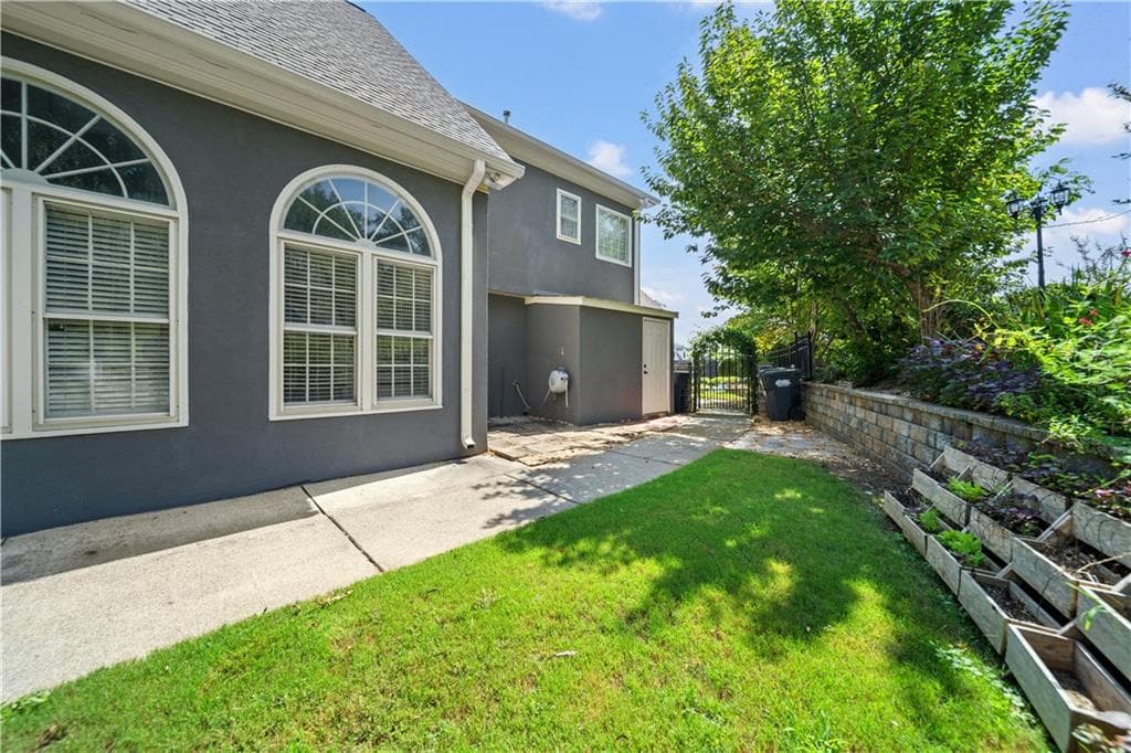 4 bedroom, 3 bathroom, 3,024 sq ft single family residence for sale at 931 New Bedford Drive, Marietta, GA 30068 — photo 6