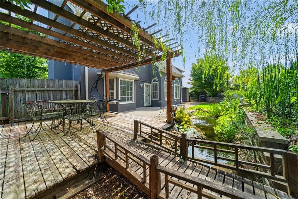 4 bedroom, 3 bathroom, 3,024 sq ft single family residence for sale at 931 New Bedford Drive, Marietta, GA 30068 — photo 10