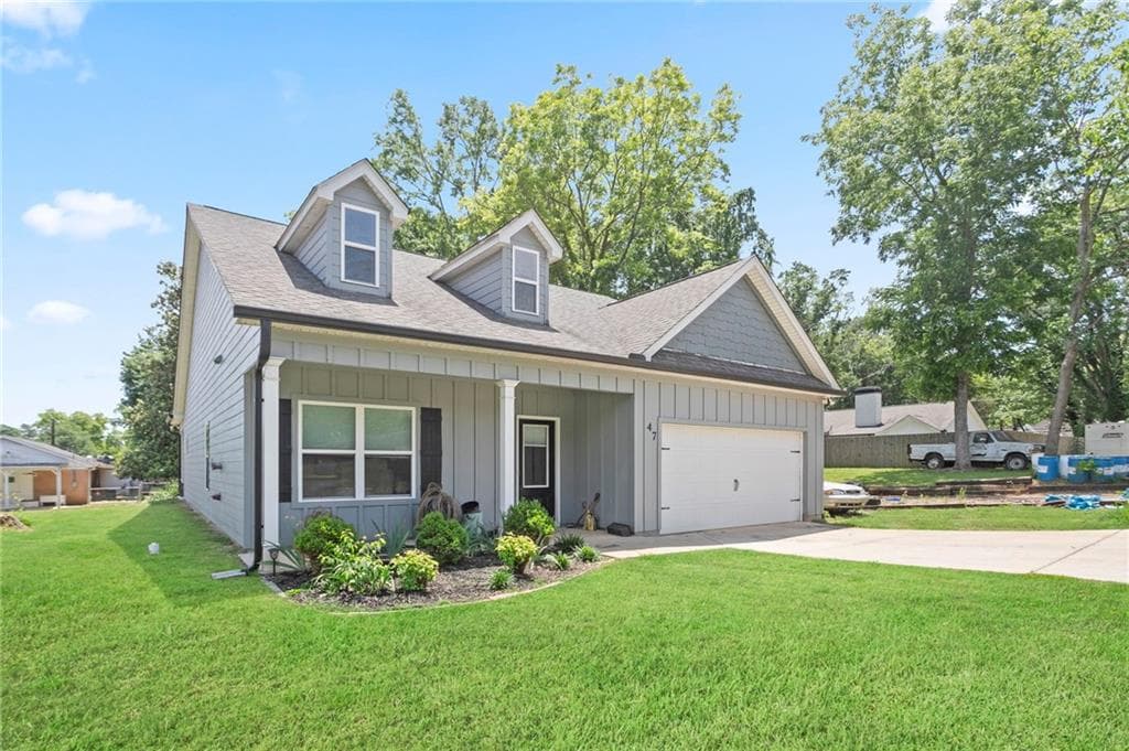 3 bedroom, 2 bathroom, 1,684 sq ft single family residence for sale at 47 Hoke Street, Maysville, GA 30558 — photo 2