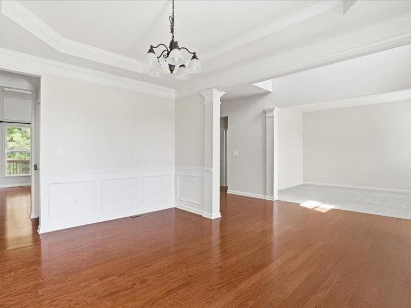 6 bedroom, 4 bathroom, 4,310 sq ft single family residence for sale at 2705 Azalea Bluff Drive, Cumming, GA 30041 — photo 5