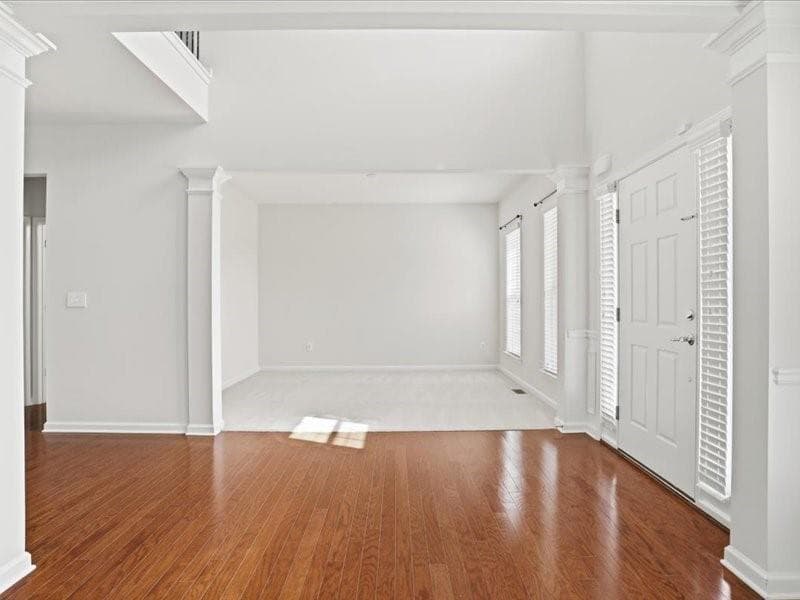 6 bedroom, 4 bathroom, 4,310 sq ft single family residence for sale at 2705 Azalea Bluff Drive, Cumming, GA 30041 — photo 6