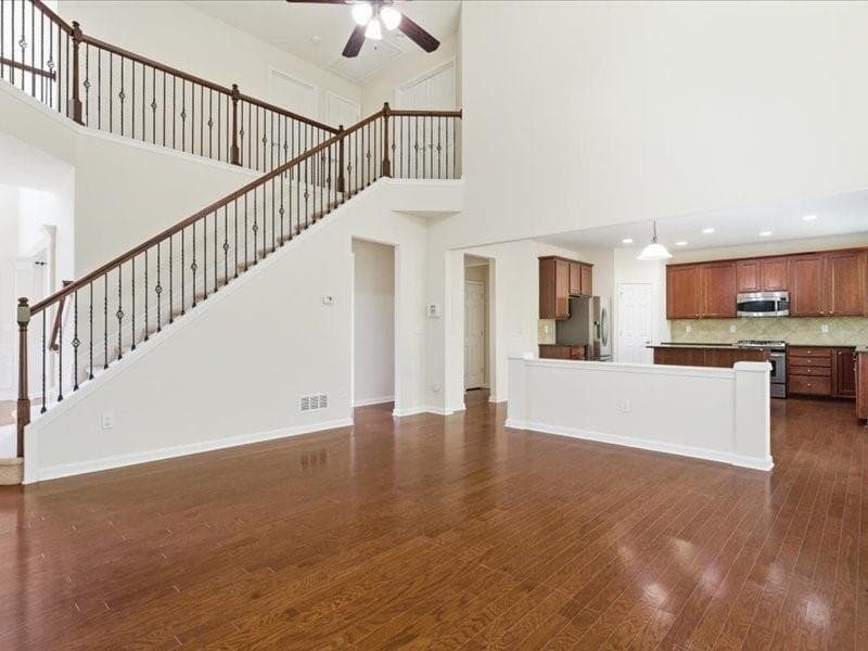 6 bedroom, 4 bathroom, 4,310 sq ft single family residence for sale at 2705 Azalea Bluff Drive, Cumming, GA 30041 — photo 10
