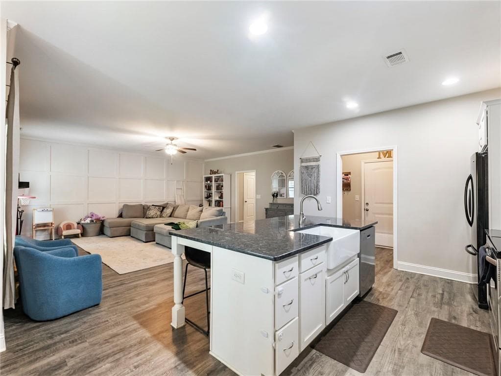 4 bedroom, 3 bathroom, 2,255 sq ft single family residence for sale at 6357 Woodland Station Drive, Lula, GA 30554 — photo 10