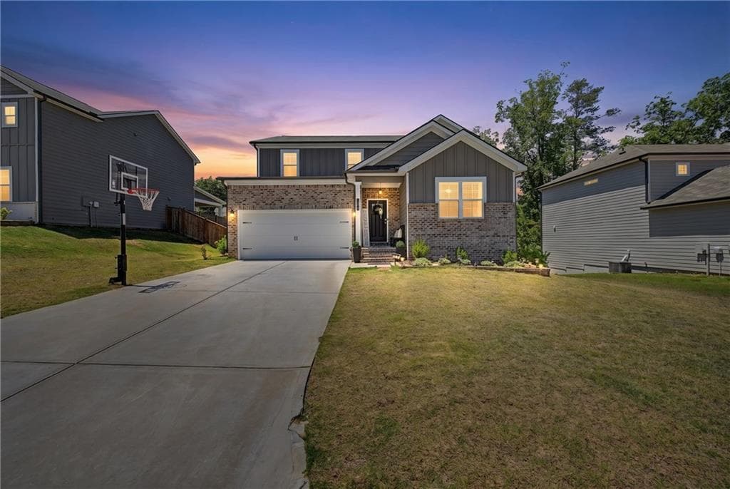 4 bedroom, 3 bathroom, 2,615 sq ft single family residence for sale at 215 Summit Pointe Drive, Dallas, GA 30132 — photo 3