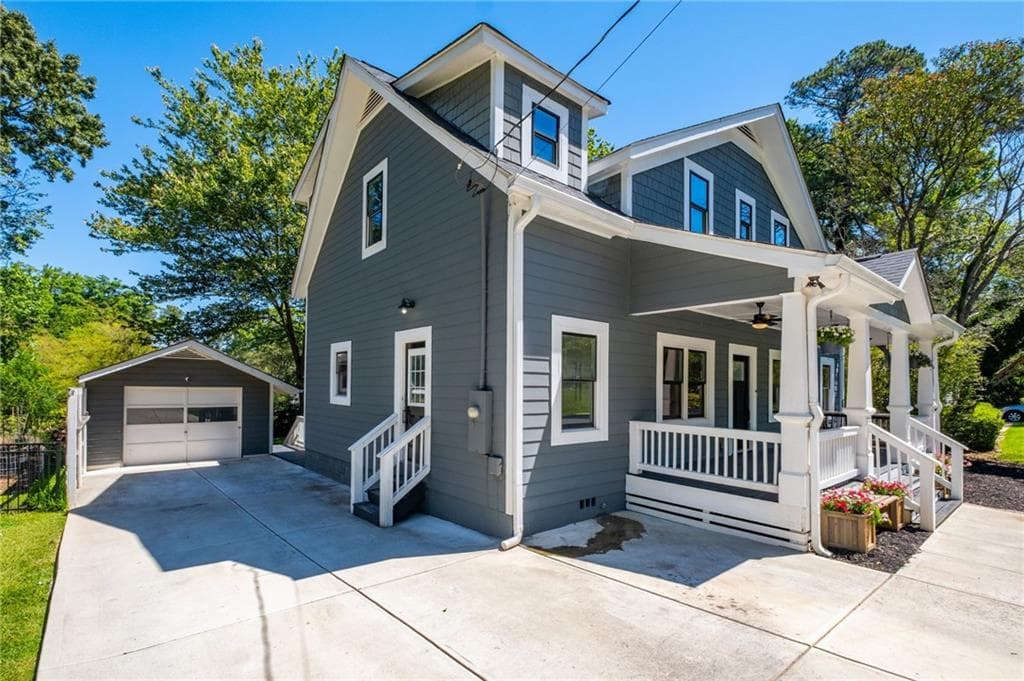 4 bedroom, 3 bathroom, 2,376 sq ft single family residence for sale at 2260 Wallace Drive, Chamblee, GA 30341 — photo 5
