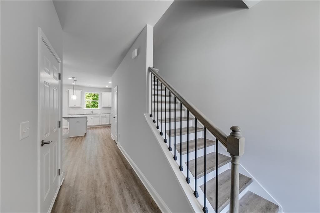 3 bedroom, 3 bathroom, 1,384 sq ft townhouse under contract at 119 Greenview Lot 1303 Court, Homer, GA 30547 — photo 5