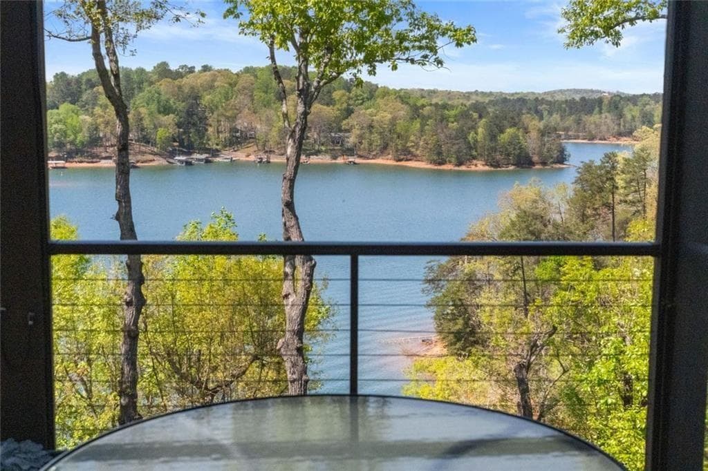 4 bedroom, 5 bathroom, 5,246 sq ft single family residence for sale at 3738 Wavespray Court, Gainesville, GA 30506 — photo 2