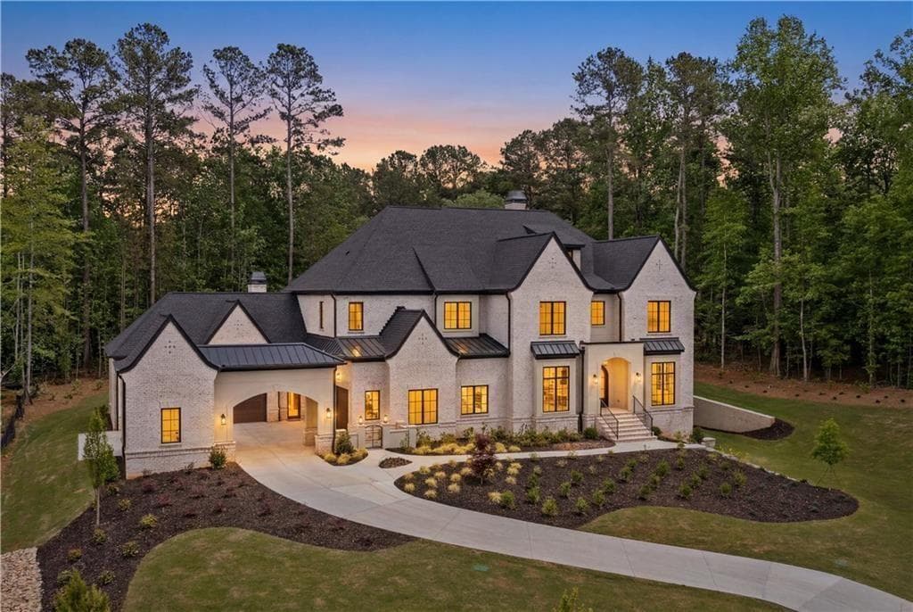 5 bedroom, 6 bathroom, 11,947 sq ft single family residence sold at 292 Traditions Drive, Alpharetta, GA 30004