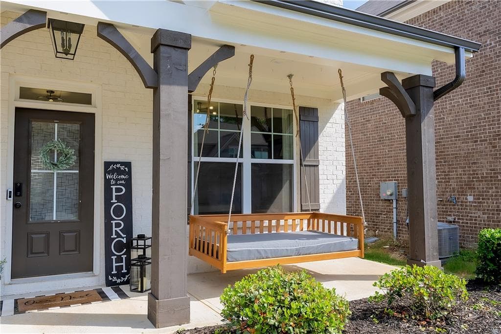 5 bedroom, 4 bathroom, 3,725 sq ft single family residence for sale at 3666 Andover Way, Buford, GA 30519 — photo 5