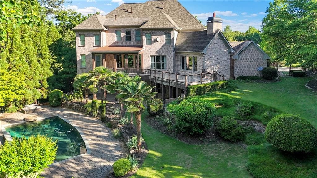 6 bedroom, 9 bathroom, 8,035 sq ft single family residence for sale at 1330 Cashiers Way, Roswell, GA 30075 — photo 4