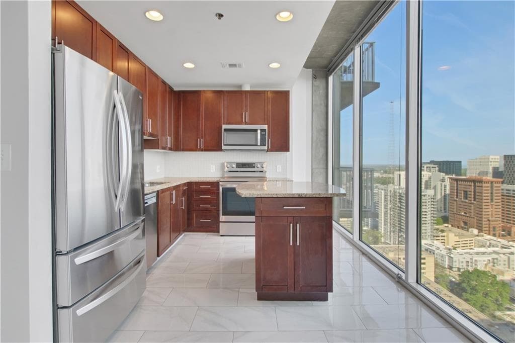 1 bedroom, 1 bathroom, 748 sq ft condominium for sale at 855 Peachtree Street 2812, Atlanta, GA 30308 — photo 10