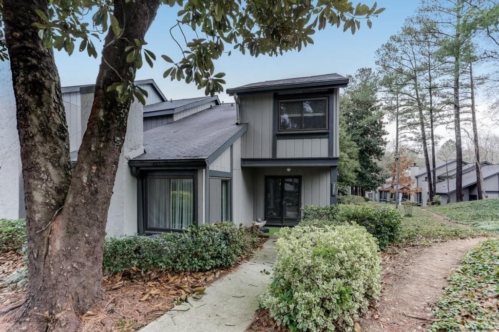 4 bedroom, 3 bathroom, 1,651 sq ft townhouse for rent at 3087 Balearic Drive, Marietta, GA 30067 for $2,650 a month — photo 2