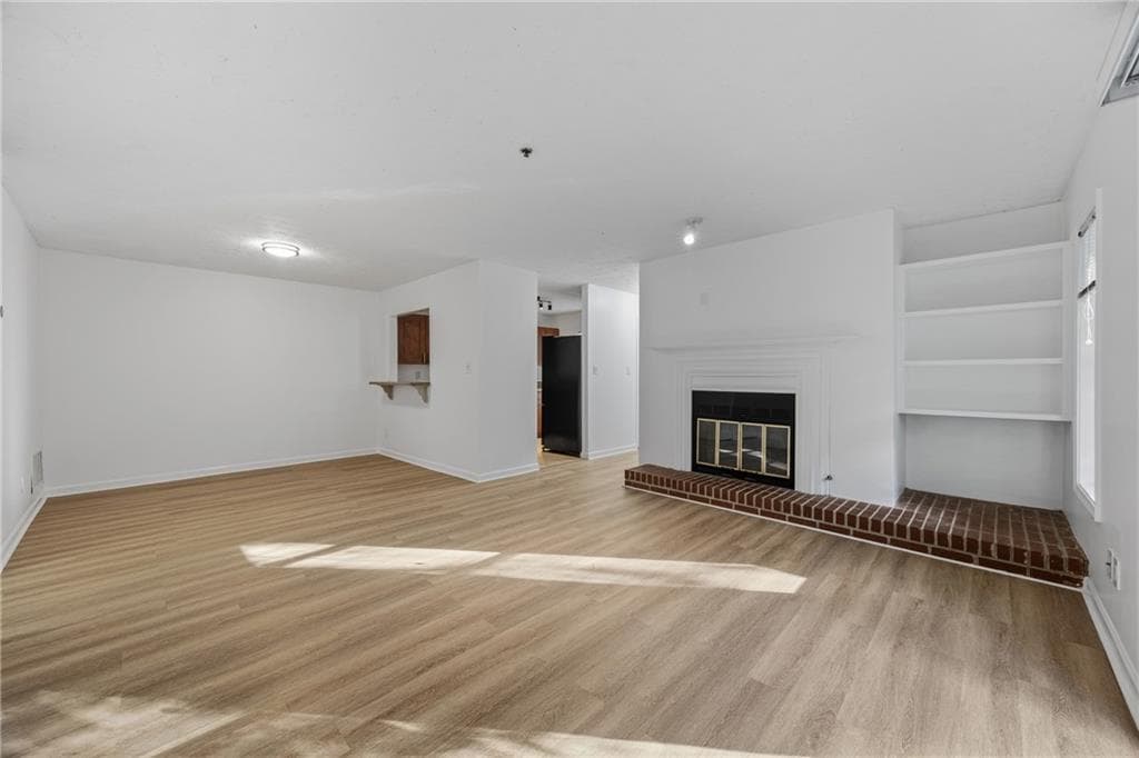 2 bedroom, 1 bathroom, 1,109 sq ft condominium for sale at 2006 Cumberland Court, Smyrna, GA 30080 — photo 10