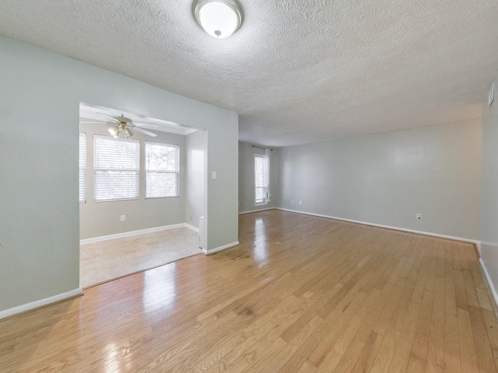 2 bedroom, 2 bathroom, 748 sq ft condominium for rent at 5155 Roswell Road 1, Atlanta, GA 30342 for $1,500 a month — photo 8