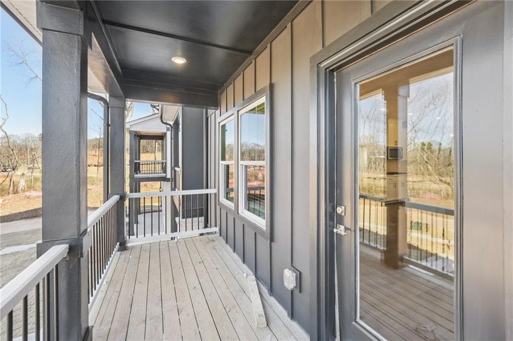 4 bedroom, 5 bathroom, 2,247 sq ft townhouse under contract at 6460 Pinin Place, Cumming, GA 30041 — photo 7