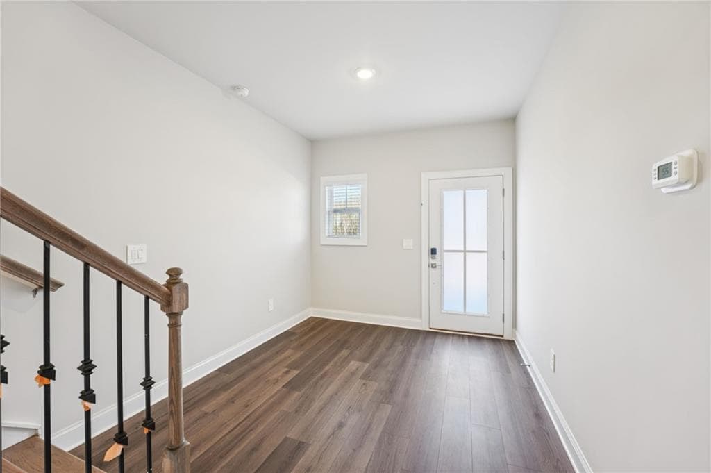 4 bedroom, 5 bathroom, 2,247 sq ft townhouse under contract at 6460 Pinin Place, Cumming, GA 30041 — photo 10