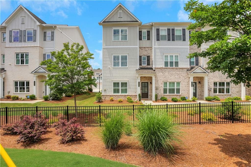 3 bedroom, 4 bathroom, 2,125 sq ft townhouse for sale at 1768 Evenstad Way, Smyrna, GA 30080