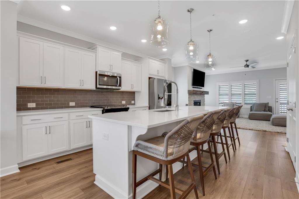 3 bedroom, 4 bathroom, 2,125 sq ft townhouse for sale at 1768 Evenstad Way, Smyrna, GA 30080 — photo 2