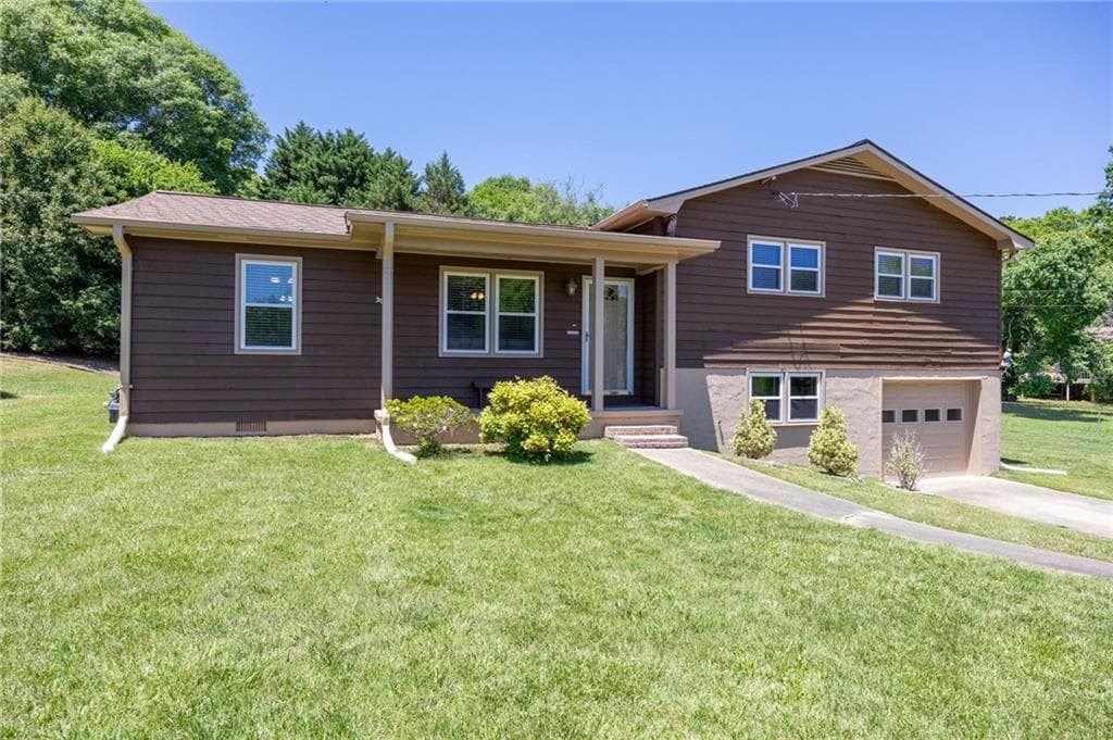 211 MAYFLOWER Drive, Woodstock, GA 30188 — most recent listing photo