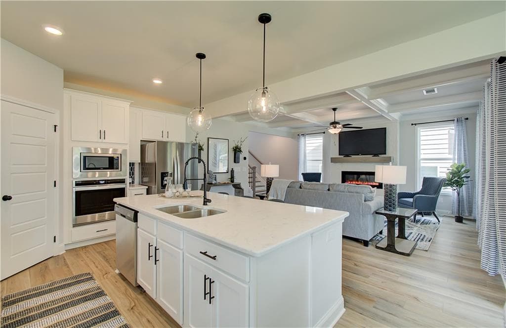 4 bedroom, 3 bathroom, 2,537 sq ft single family residence for sale at 64 Avian Way, Auburn, GA 30011 — photo 7