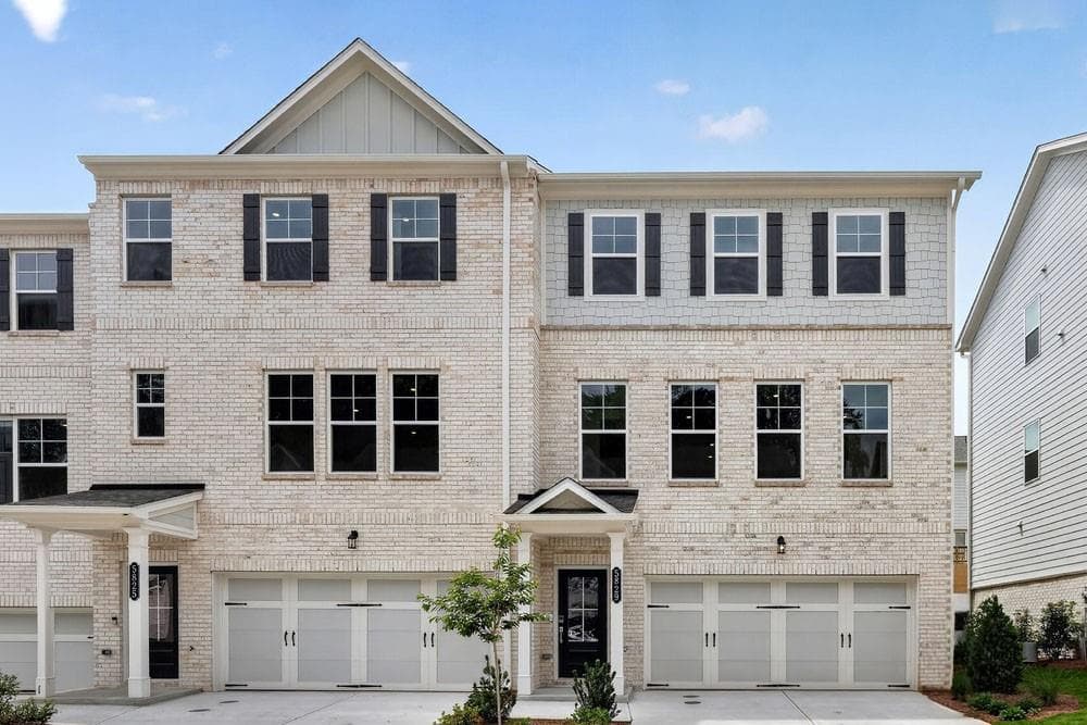 3 bedroom, 4 bathroom, 1,967 sq ft townhouse under contract at 5829 Schelton Place, Mableton, GA 30126