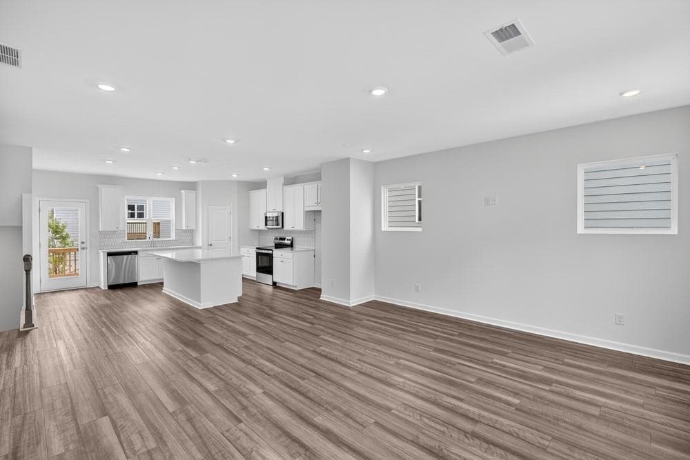 3 bedroom, 4 bathroom, 1,967 sq ft townhouse under contract at 5829 Schelton Place, Mableton, GA 30126 — photo 7